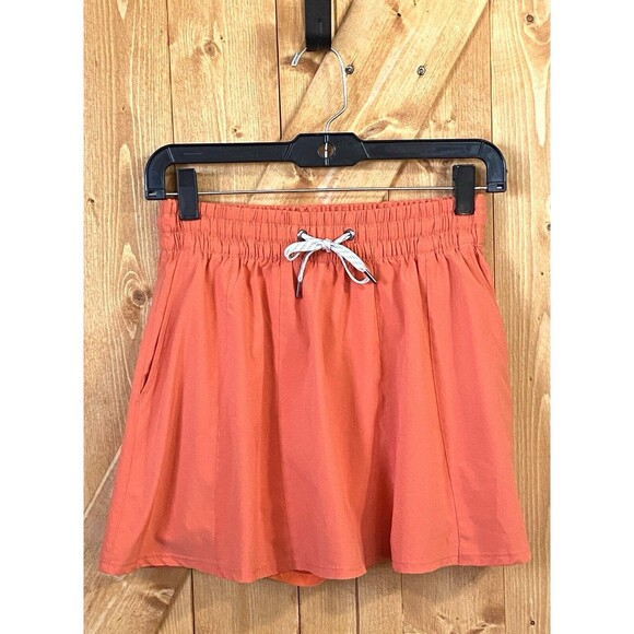 Vuori Dresses & Skirts - Vuori Clementine Skirt Skort Womens Small Coral Pink Stretch Lined Tennis Skirt